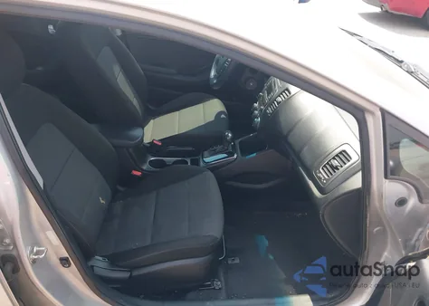 2018 Kia Forte Lx из США, поврежденный, VIN 3KPFK4A73JE203352